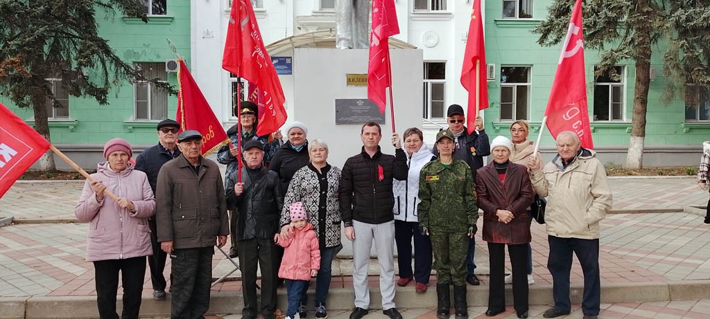 107-я годовщина Великой Октябрьской социалистической революции - фото 13
