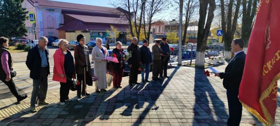 106 лет Великому Октябрю - фото 2
