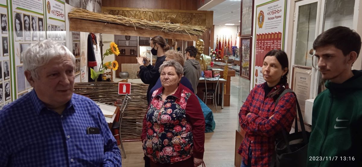 106 лет Великому Октябрю - фото 15