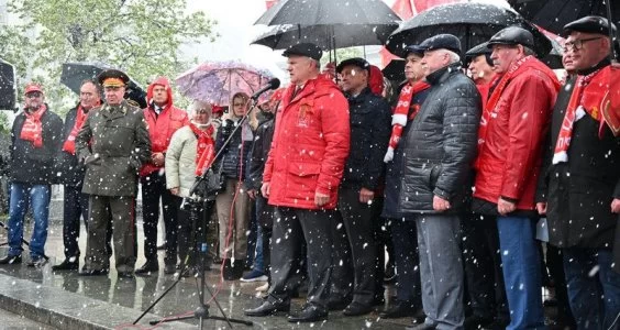 Фашизм не пройдет!