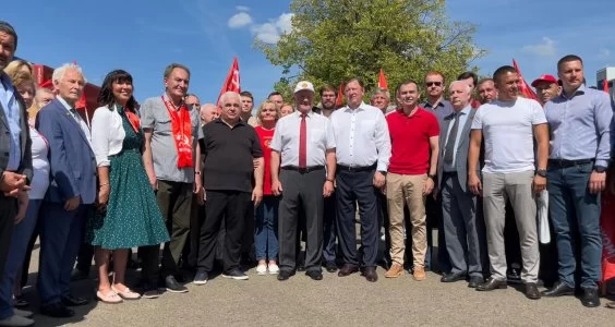 Очередной 127-й гуманитарный конвой КПРФ отправила на Донбасс