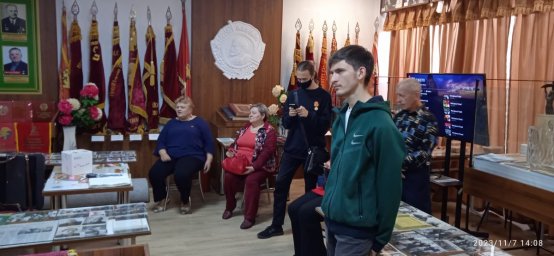 106 лет Великому Октябрю - фото 21